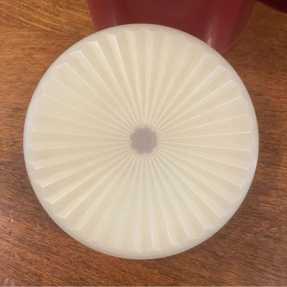 Tupperware Gallon Pitcher With Lid - Picture 8 of 10